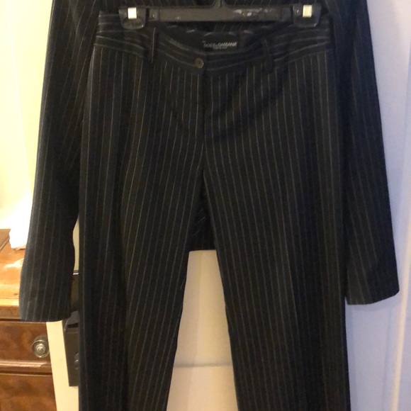 Suit - Picture 2 of 3